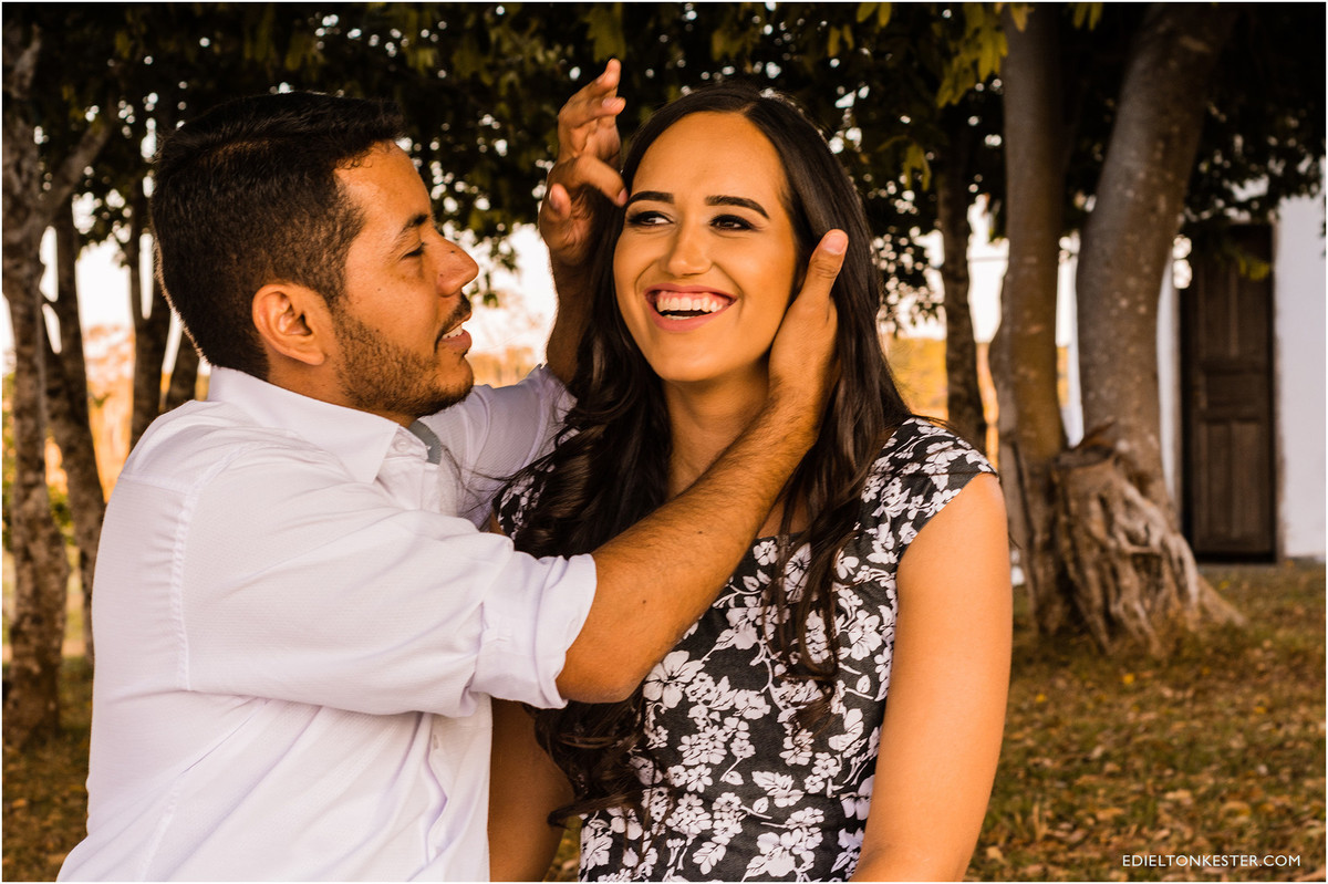 momento espontaneo de casais