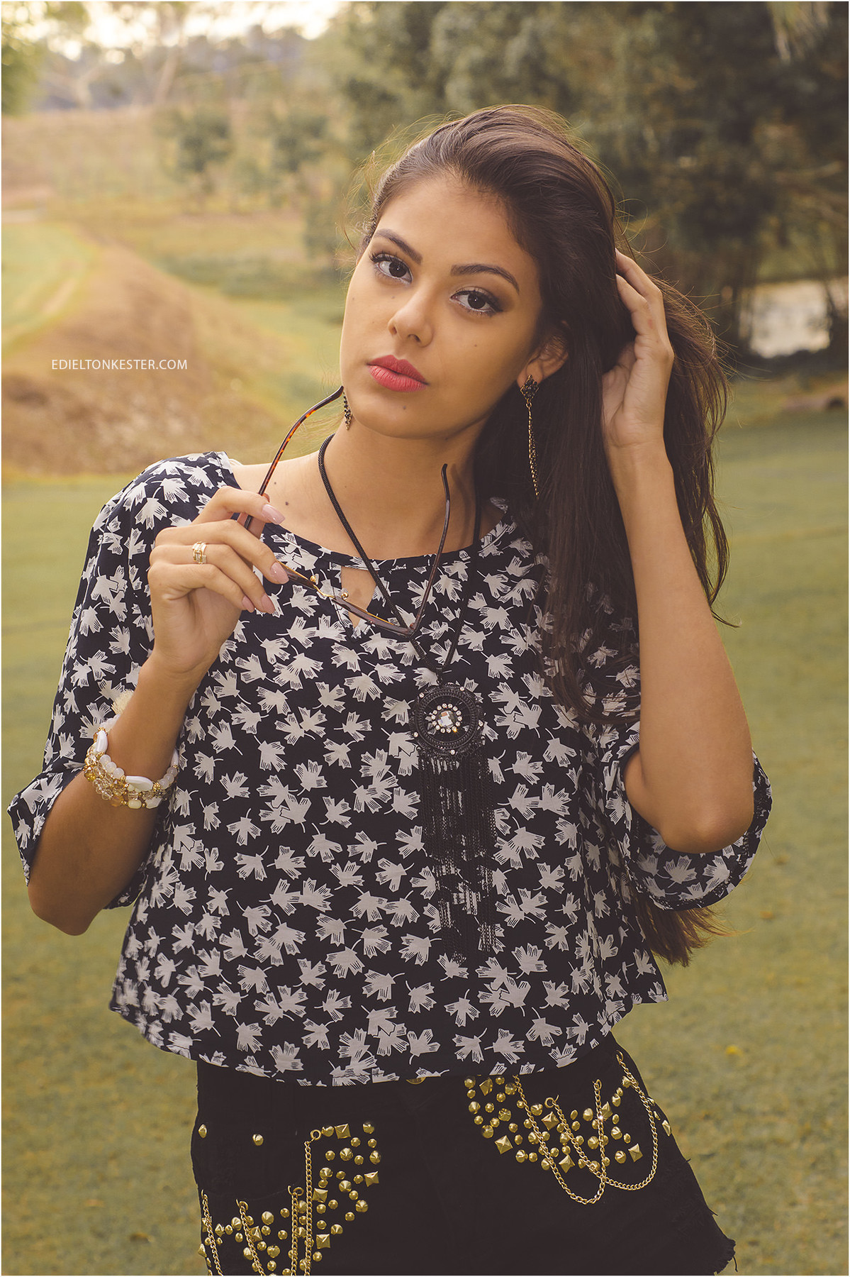 ensaio de 15 anos, 15 anos, book de 15 anos, edielton kester, ensaio feminino, foto com oculos, ensaio de moda