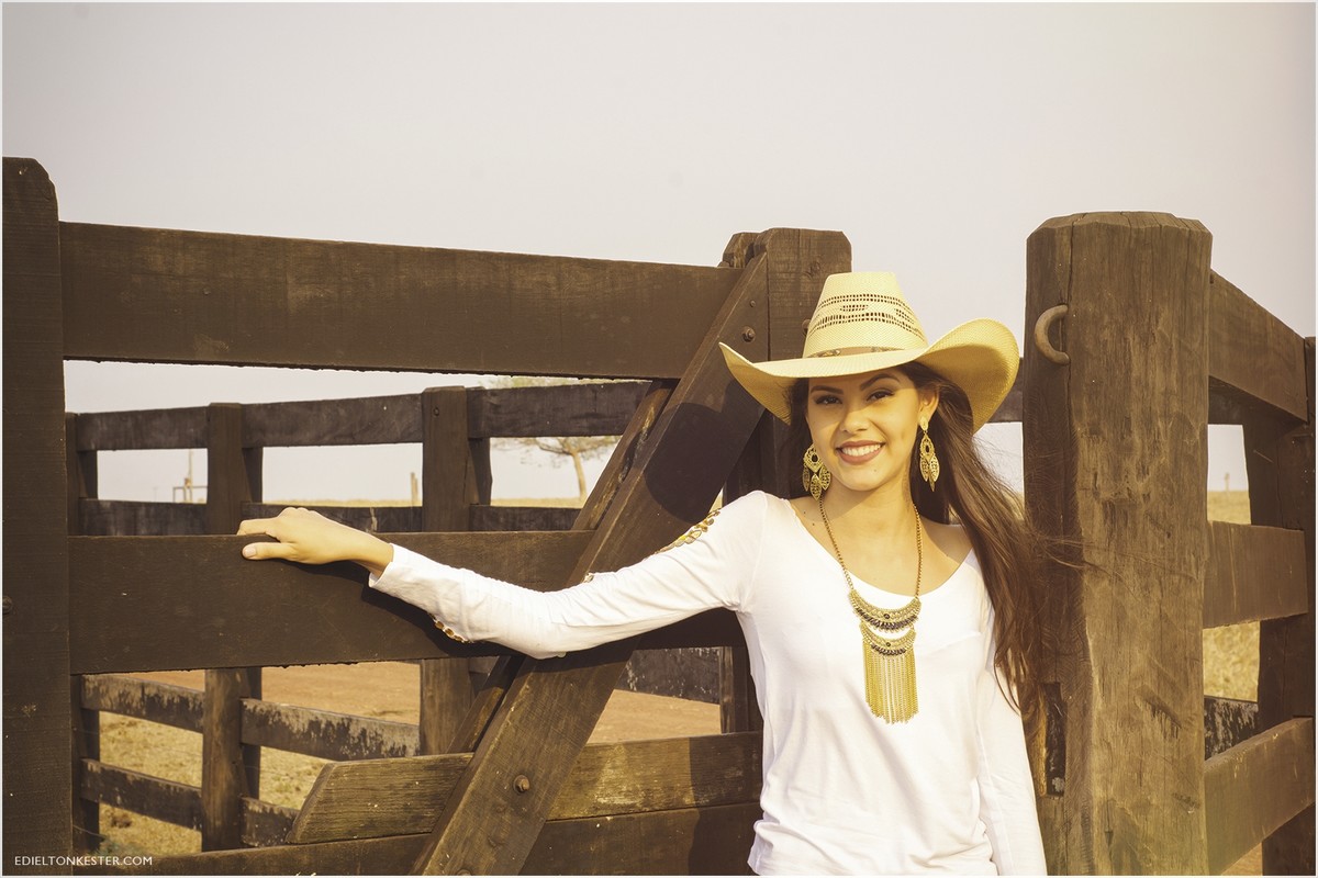 fotografo edielton kester realizando ensaio, fotografo de 15 anos em rondonia, ensaio de 15 anos