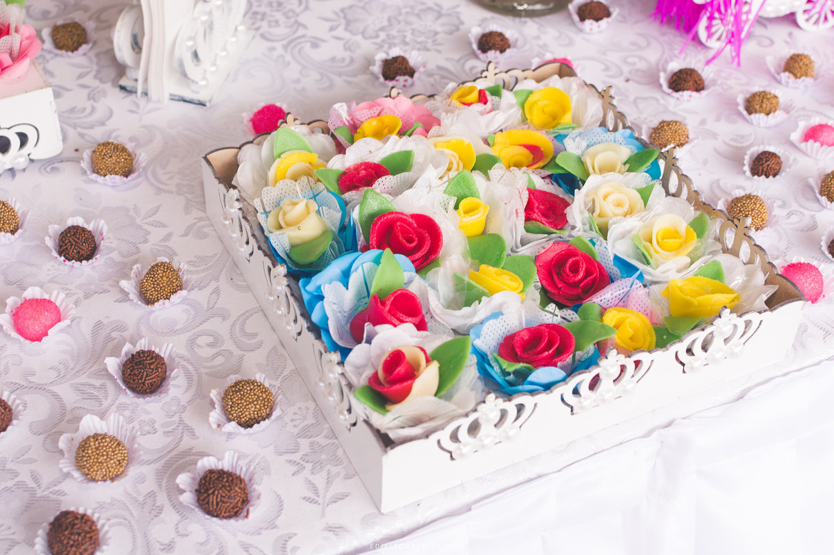 docinhos de mesa em festa de 15 anos