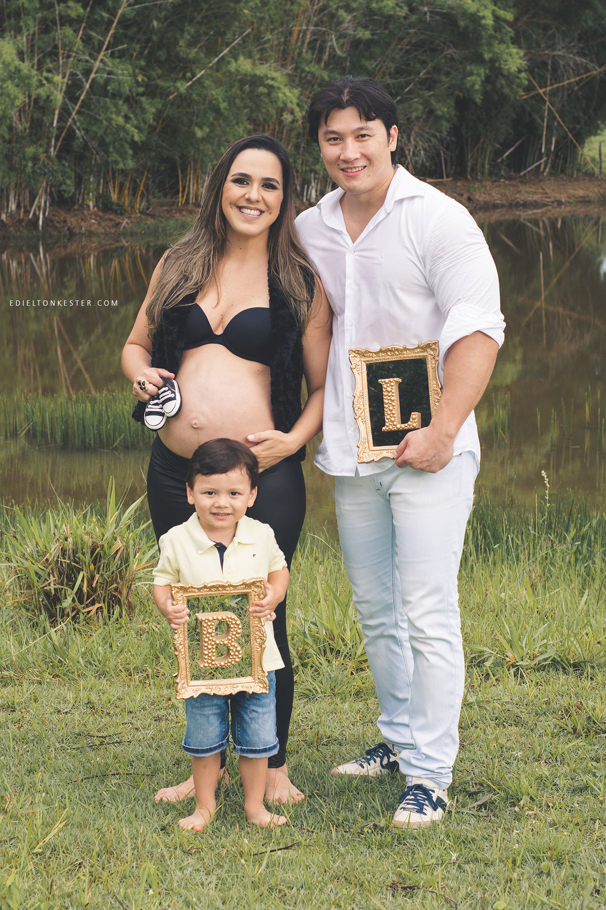 familia na espera pela chegada de mais um filho