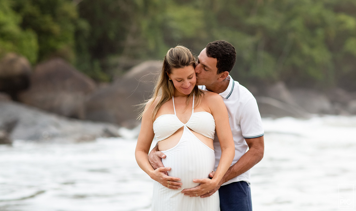 ensaio gestante na praia; ensaio gestante; fotógrafo sp; fotógrafo são josé dos campos; ensaio gestante em Ubatuba
