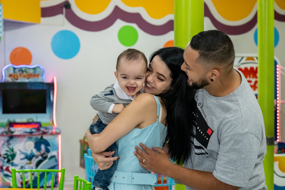 Bernardo faz 1 Aninho