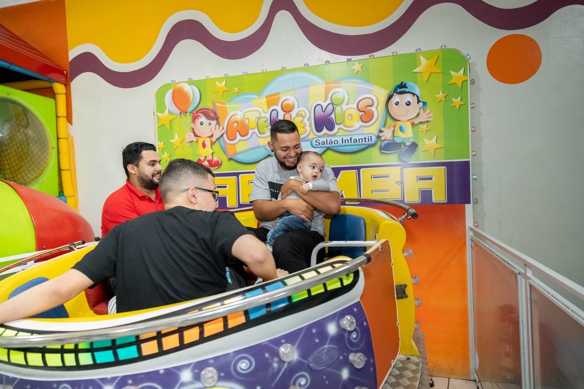 Bernardo faz 1 Aninho