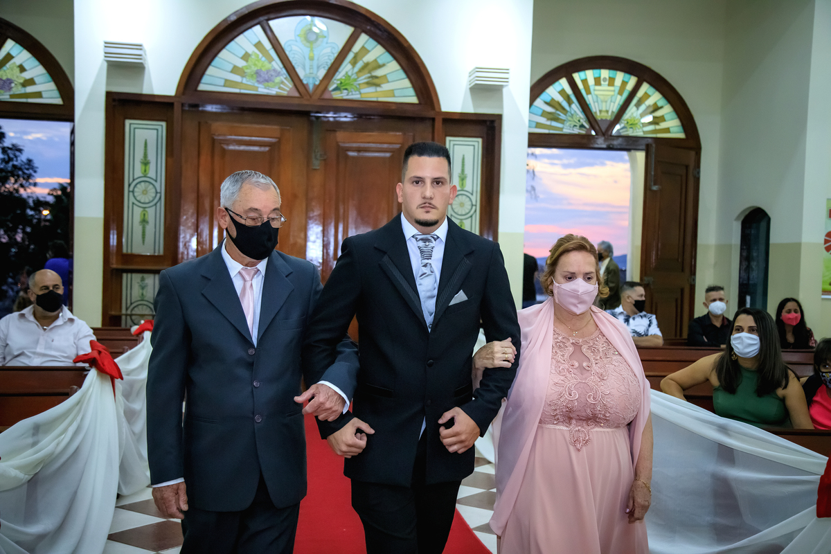Matrimonio Matheus e Nátaly / Paróquia Nossa da Consolata - Votorantim - SP