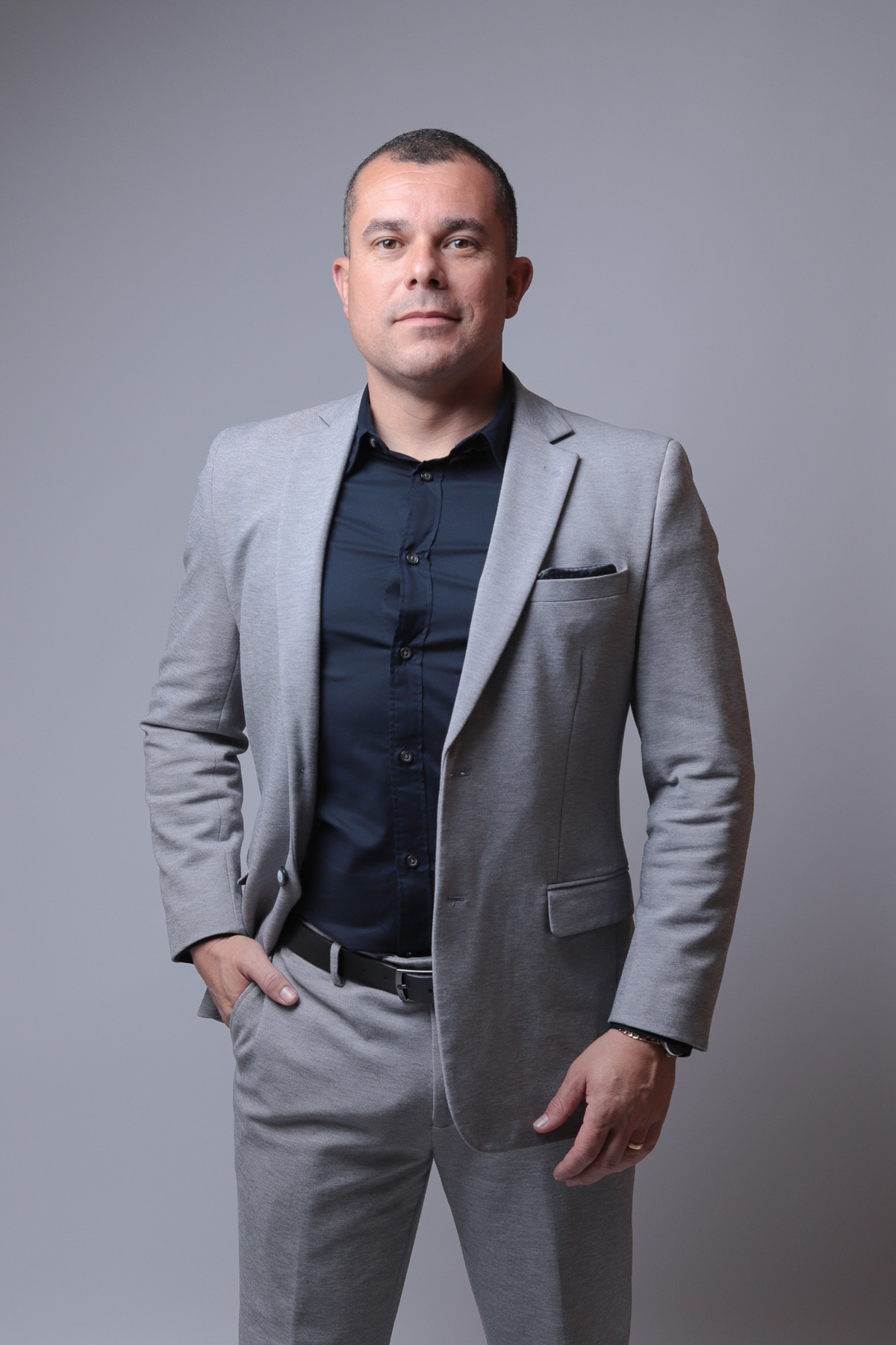 Ensaio de Retrato Profissional, Marketing Empresarial, Líder Empresarial, Empresário, Por Priscila Rossini - Suzano SP, Branding Empresarial, Branding Pessoal, Branding Corporativo