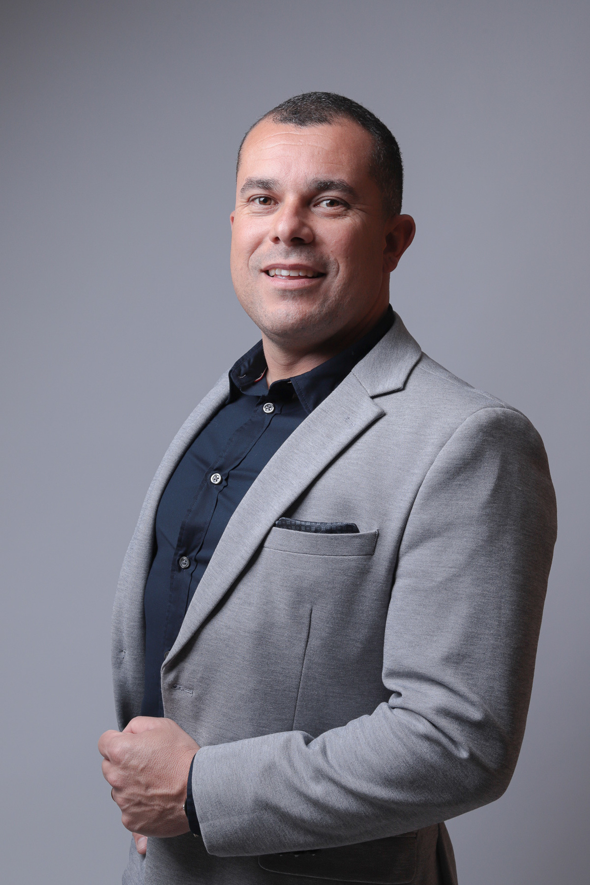 Ensaio de Retrato Profissional, Marketing Empresarial, Líder Empresarial, Empresário, Por Priscila Rossini - Suzano SP, Branding Empresarial, Branding Pessoal, Branding Corporativo