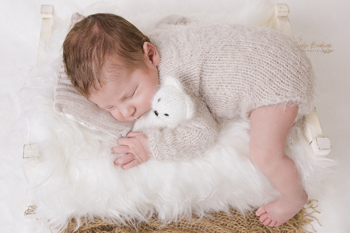 newborn pedro no bercinho