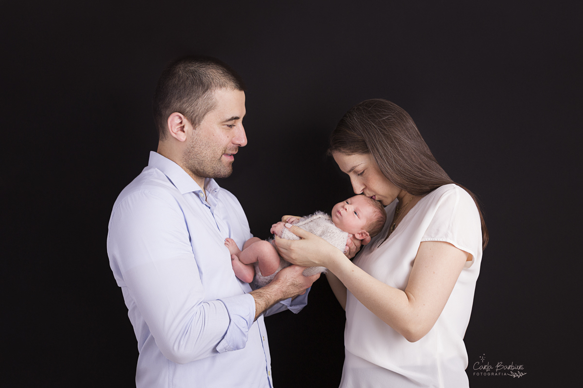 recém nascido pedro com os pais