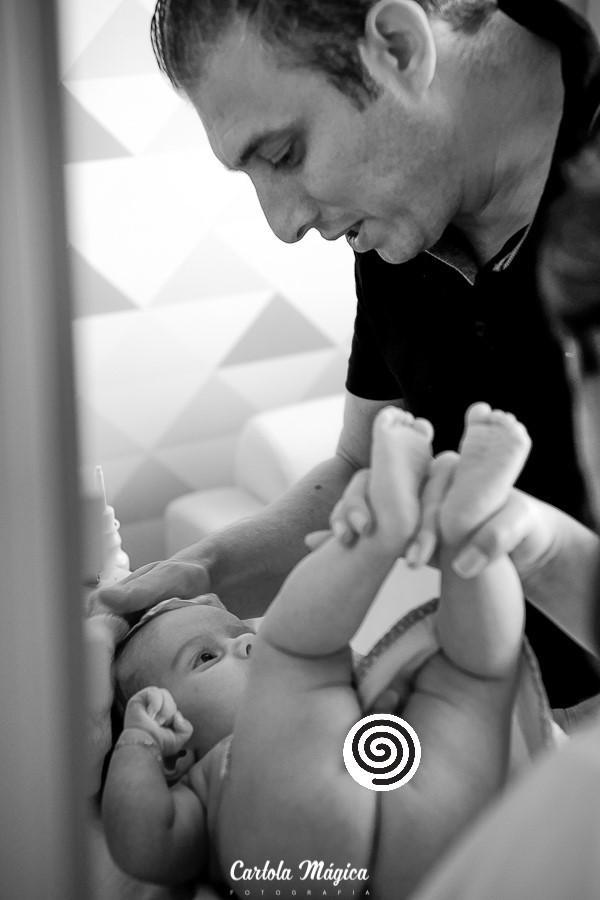 Acompanhamento-bebês-documental-de-família-gestante-newborn-curitiba-ensaio-fotográfico-book-fotografia-campo-largo-paraná-estúdio 