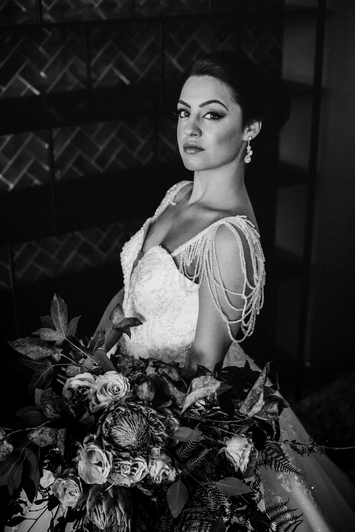 editorial noivas 2020, principessa noivas, marta arteiro make up, aqueduto eventos, bruno silva photographer, noivas 2020, casamento, ruizinho decorador, ramos de noiva, penteados de noiva, atelier dos criadores, casamento de sonho