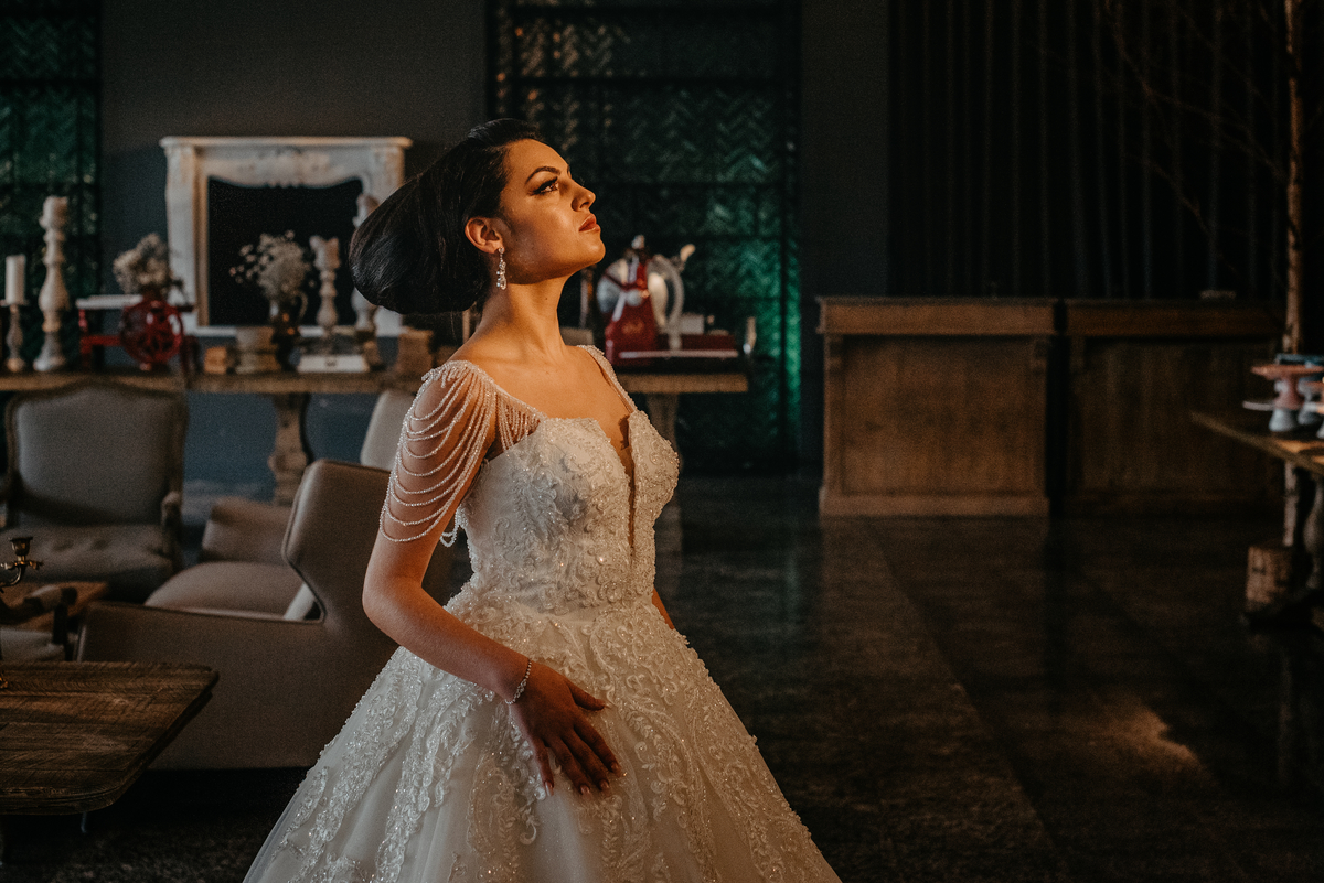 editorial noivas 2020, principessa noivas, marta arteiro make up, aqueduto eventos, bruno silva photographer, noivas 2020, casamento, ruizinho decorador, ramos de noiva, penteados de noiva, atelier dos criadores, casamento de sonho