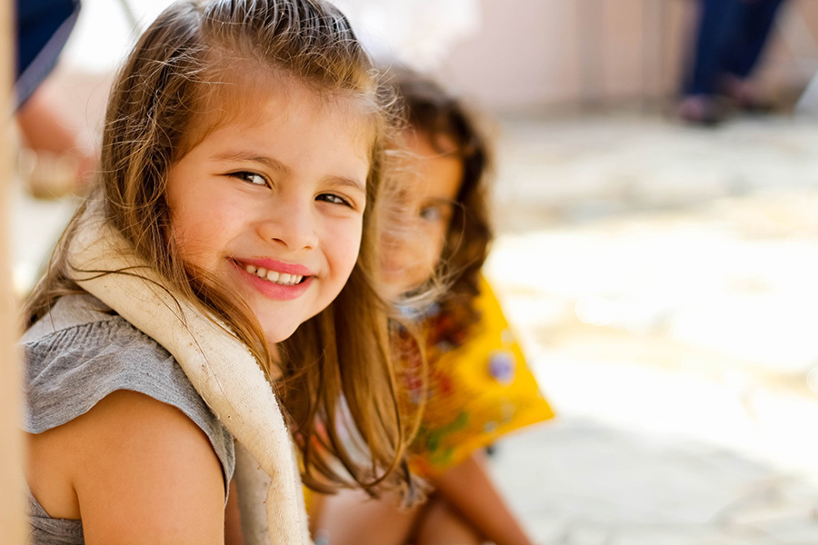 criança sorrindo