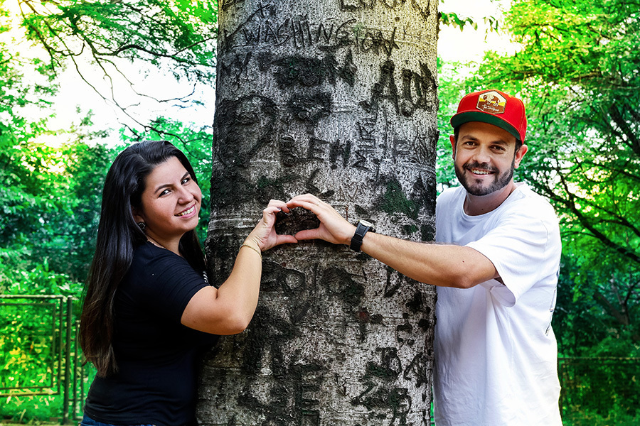 casal posando