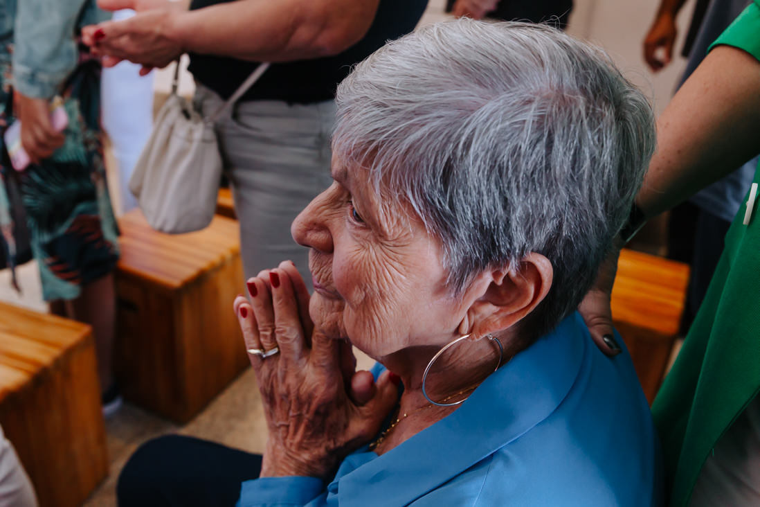 bisavo reza do batismo do bisneto no cristo redentor