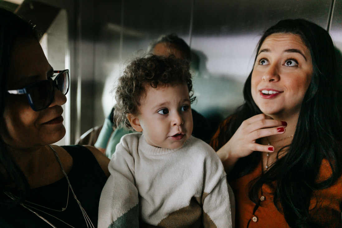 mae, avo e neto no elevador do cristo redentor