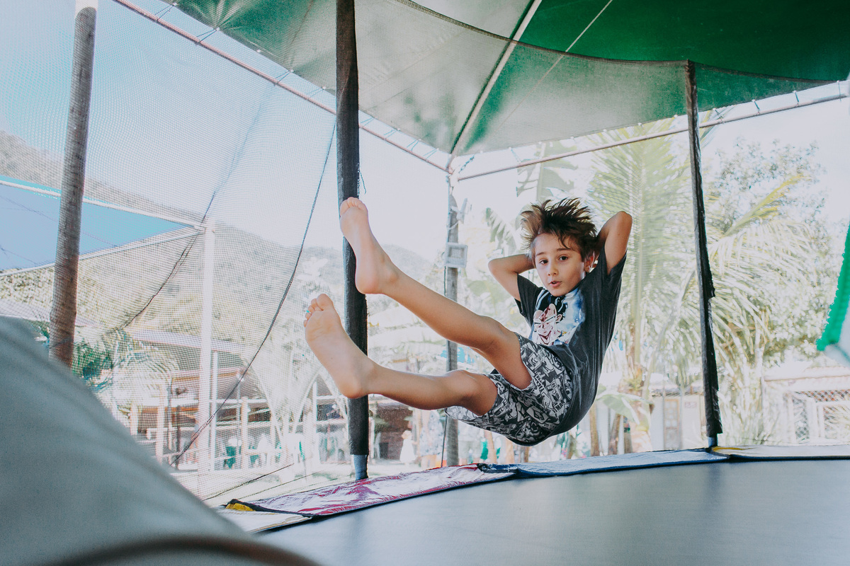 fotografia de criança no pula pula