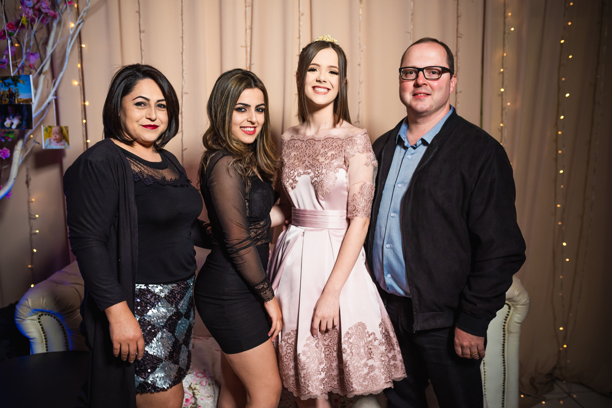 aniversario-15-anos-fernanda-teixeira-buffet-hapy-day-arapongas-parana-nilson-athayde-fotografia-ataide