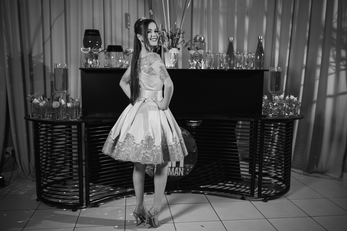 aniversario-15-anos-fernanda-teixeira-buffet-hapy-day-arapongas-parana-nilson-athayde-fotografia-ataide