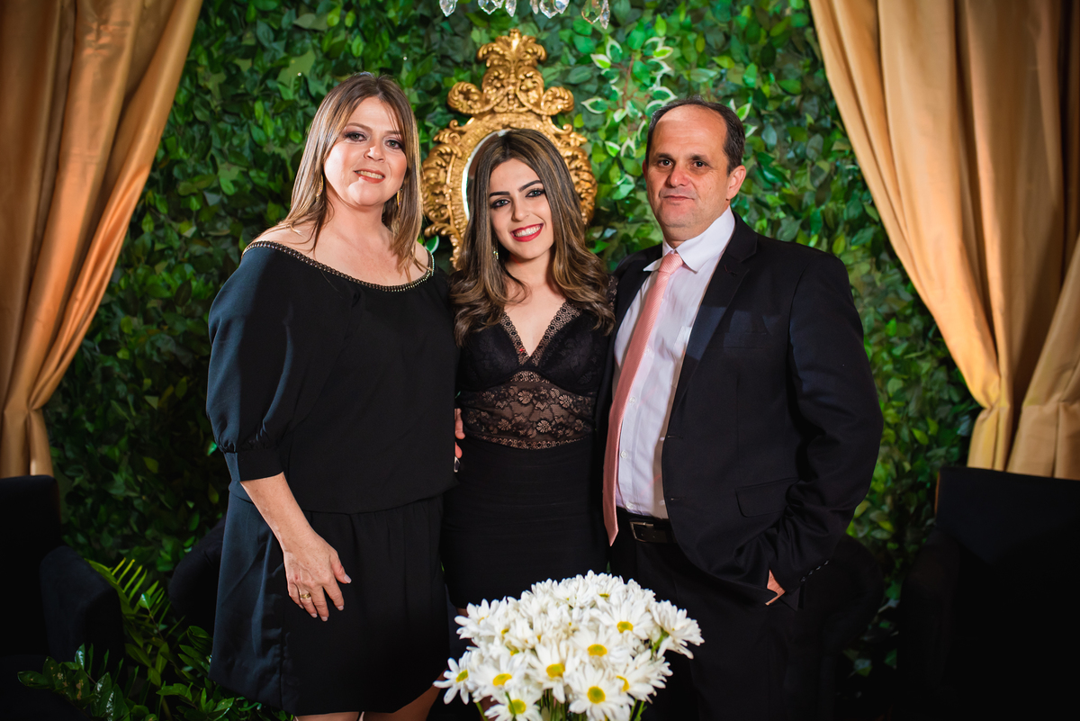 aniversario-15-anos-fernanda-teixeira-buffet-hapy-day-arapongas-parana-nilson-athayde-fotografia-ataide