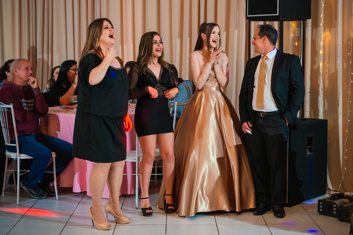 aniversario-15-anos-fernanda-teixeira-buffet-hapy-day-arapongas-parana-nilson-athayde-fotografia-ataide