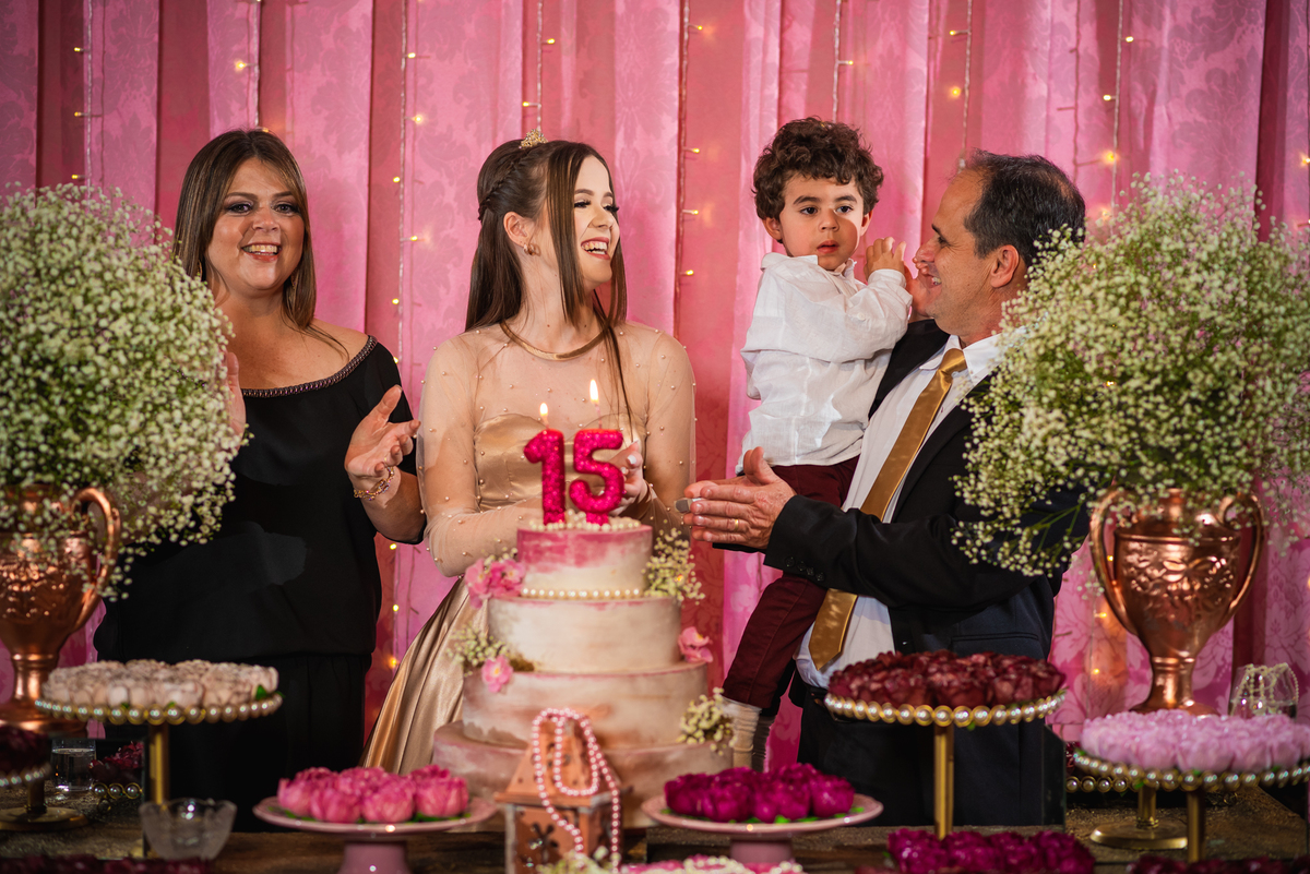 aniversario-15-anos-fernanda-teixeira-buffet-hapy-day-arapongas-parana-nilson-athayde-fotografia-ataide