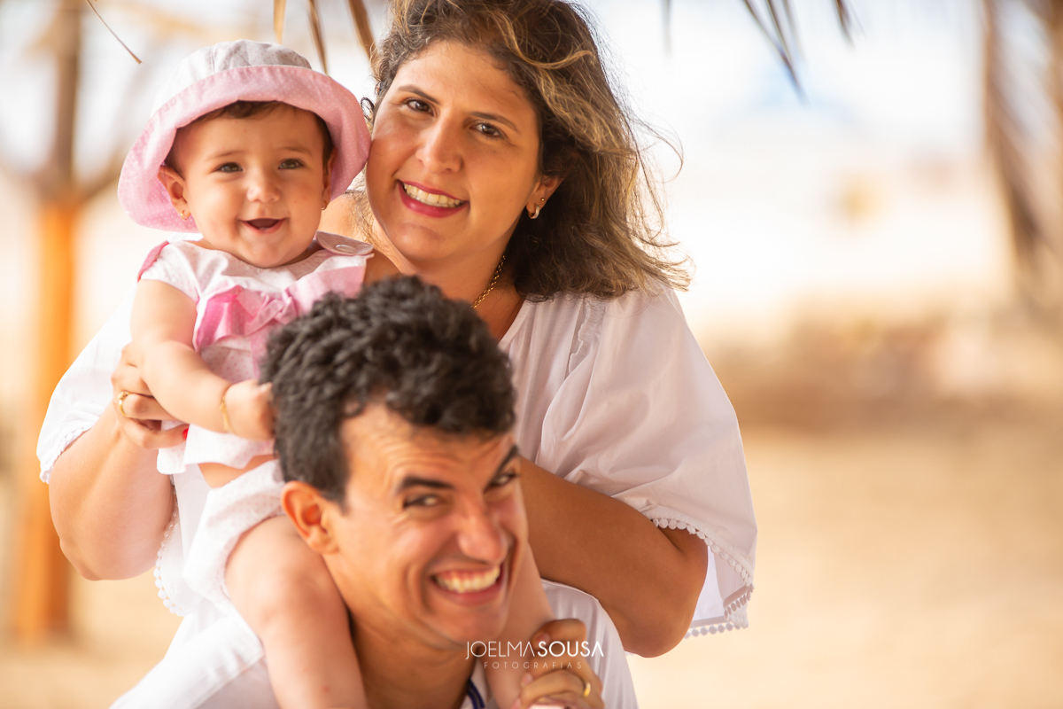 ensaio de familia, laura e familia, por joelma sousa fotografias de familia, bebe na praia filhos amor book de familia, book de crianças