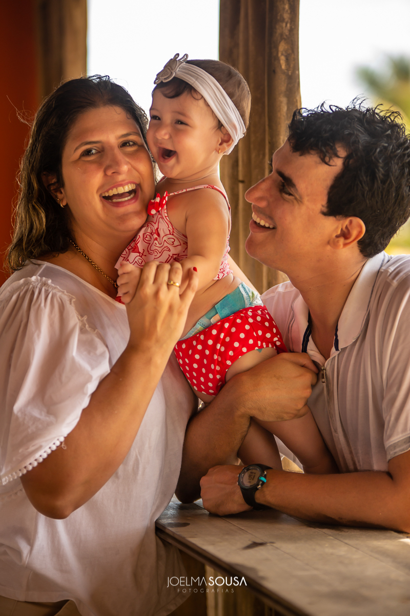 ensaio de familia, laura e familia, por joelma sousa fotografias de familia, bebe na praia filhos amor book de familia, book de crianças