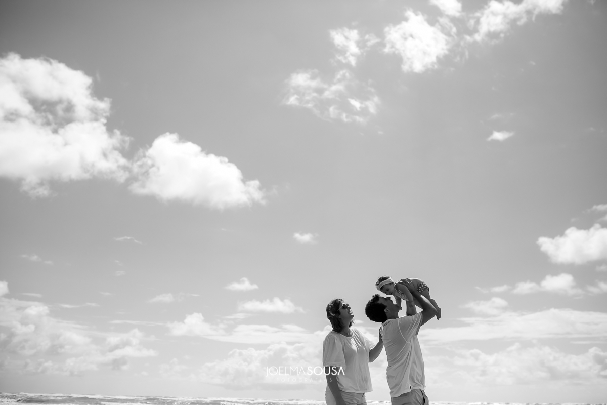 ensaio de familia, laura e familia, por joelma sousa fotografias de familia, bebe na praia filhos amor book de familia, book de crianças