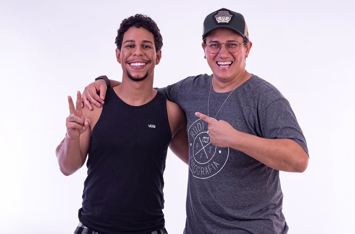 Ensaio em estúdio com Isaias Silva