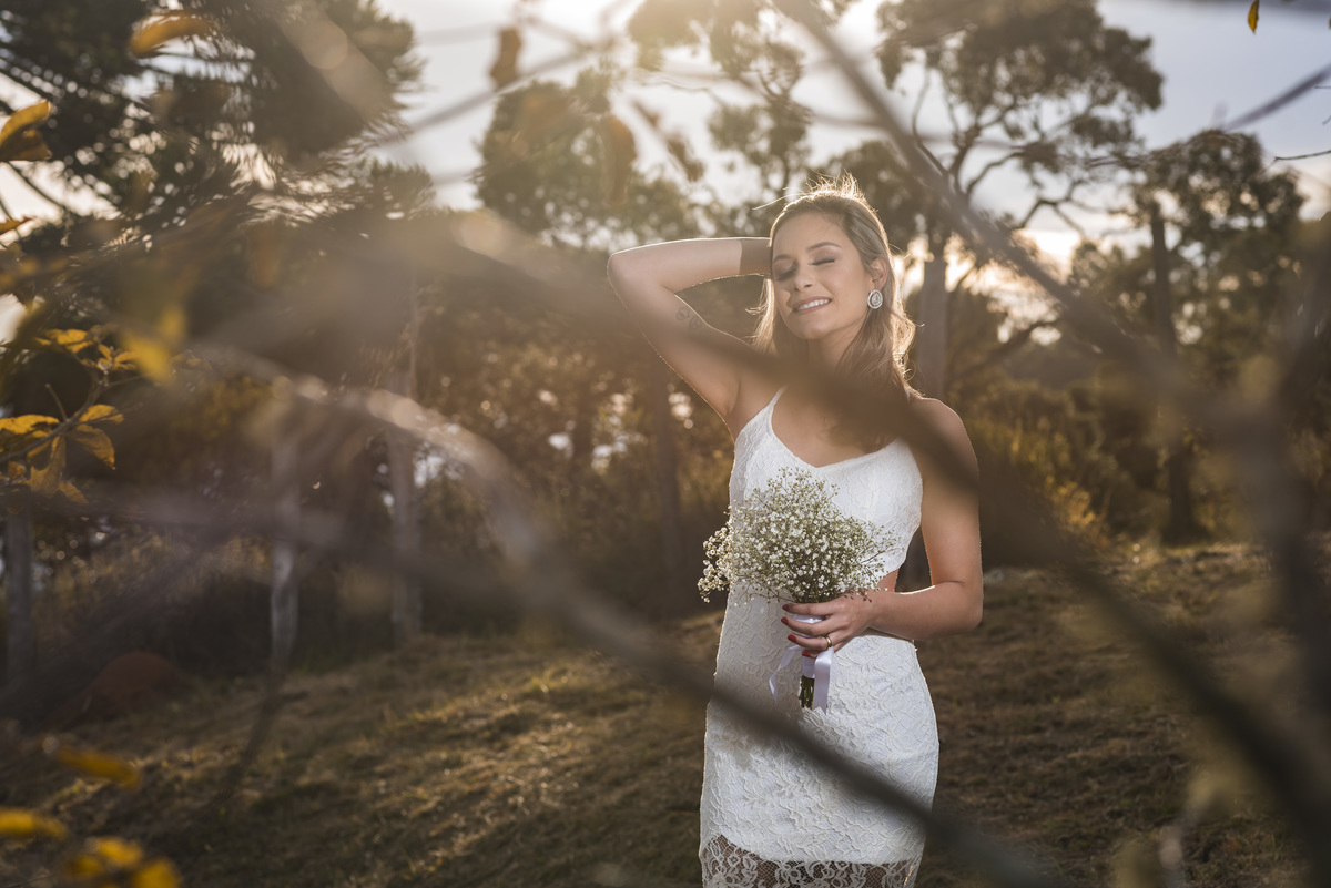 fernanda aprecia a brisa da montanha
