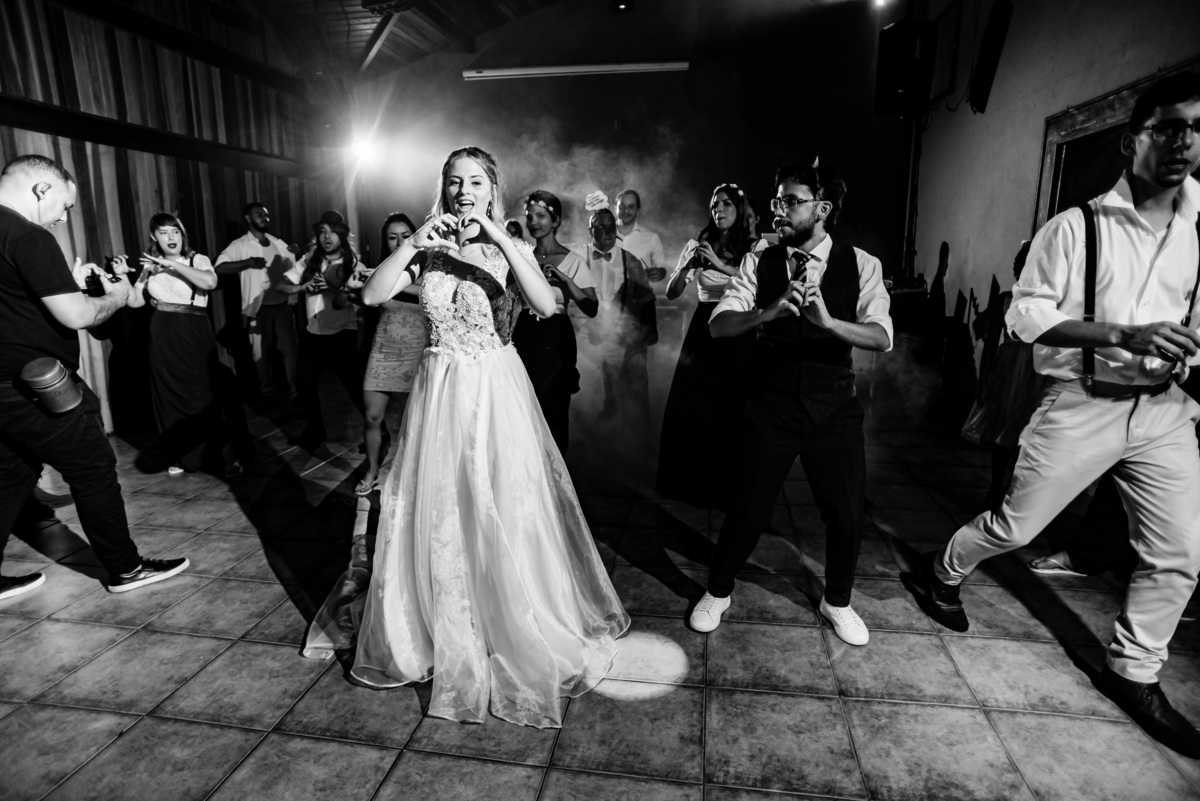 cerimonia-noivo-celebracao-noiva-fotografia-de-casamento-sp-danilo-farias-espaco-cantareira-festa-amigos