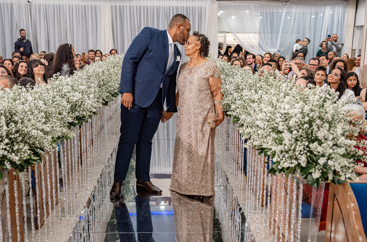 cerimonia-mae-do-noivo-padrinhos-casamento-barueri-assembleia-de-deus