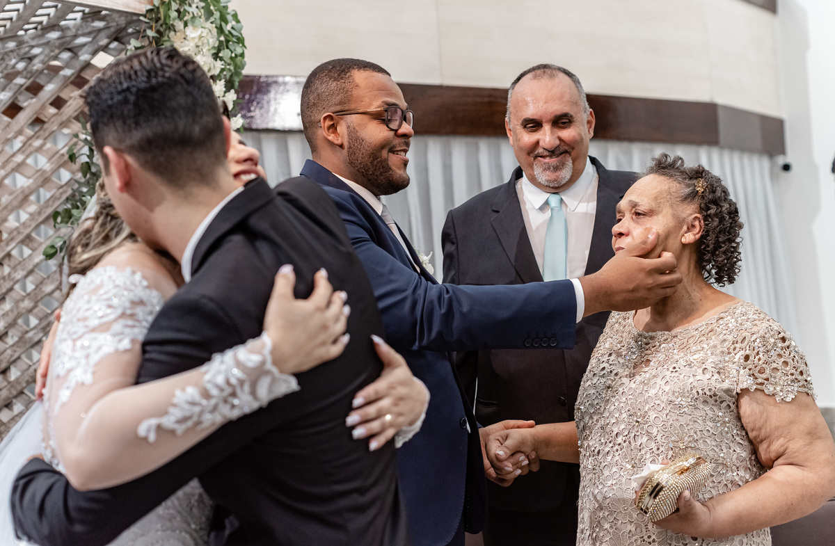 cerimonia-mae-do-noivo-padrinhos-casamento-barueri-assembleia-de-deus-fotografo-de-casamento-danilo-farias