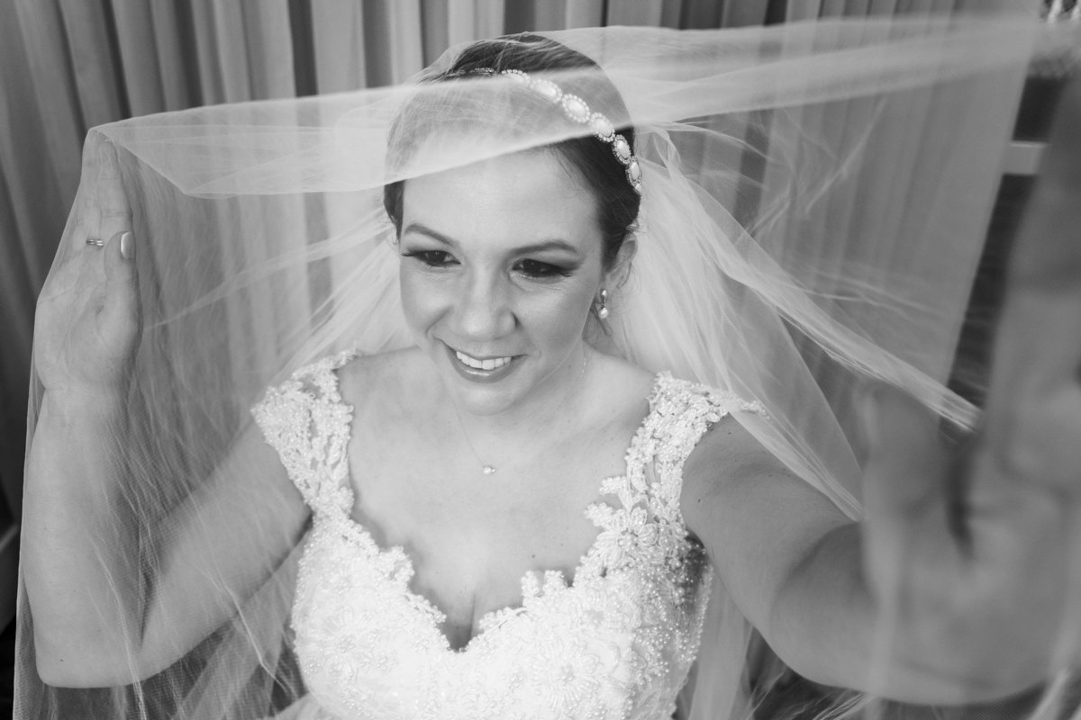 Casamento Católico, noivas 2022, maquiagem d noiva, foto preto e branco, making of, noivos, fotografo de casmento, fotografo sp, madrinhas, padrinhos, paroquia nossa senhora de fatima, casa bertolazzi, casamento, fotografia de casamento.