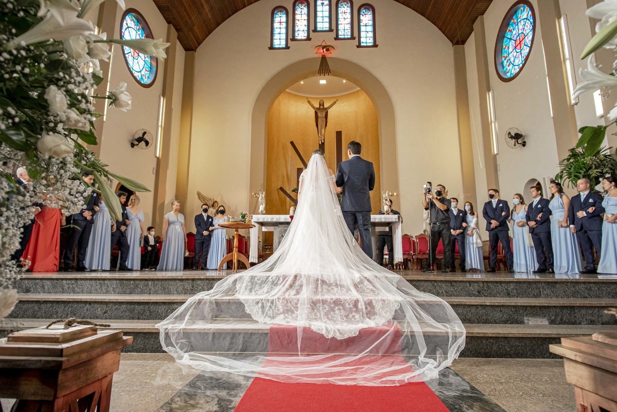 Casamento Católico, noivas 2022, maquiagem d noiva, foto preto e branco, making of, noivos, fotografo de casmento, fotografo sp, madrinhas, padrinhos, paroquia nossa senhora de fatima, casa bertolazzi, casamento, fotografia de casamento.