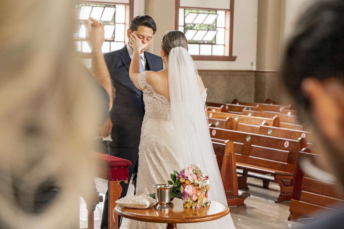 Casamento Católico, noivas 2022, maquiagem d noiva, foto preto e branco, making of, noivos, fotografo de casmento, fotografo sp, madrinhas, padrinhos, paroquia nossa senhora de fatima, casa bertolazzi, casamento, fotografia de casamento.
