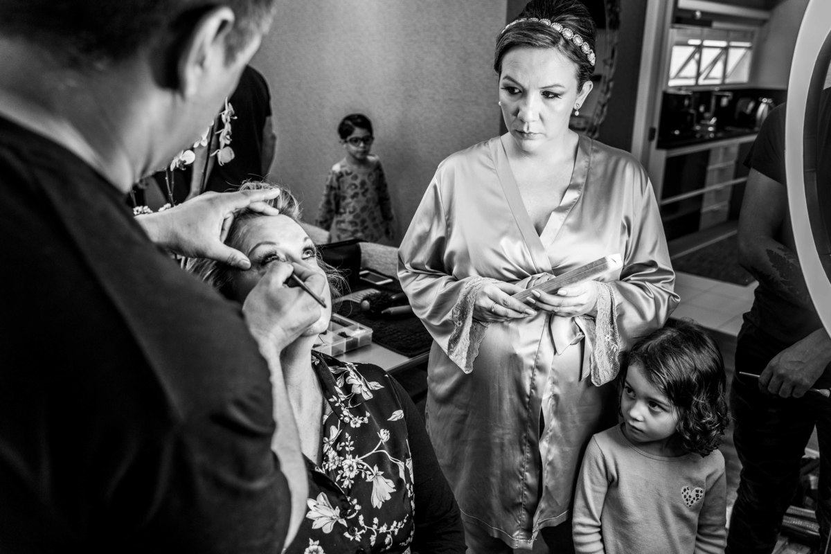 Casamento Católico, noivas 2022, maquiagem d noiva, foto preto e branco, making of, noivos, fotografo de casmento, fotografo sp, madrinhas, padrinhos, paroquia nossa senhora de fatima, casa bertolazzi, casamento, fotografia de casamento.