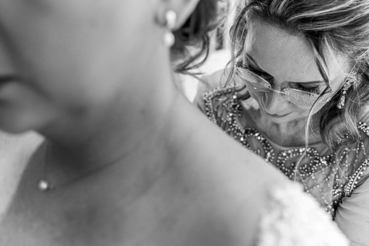 Casamento Católico, noivas 2022, maquiagem d noiva, foto preto e branco, making of, noivos, fotografo de casmento, fotografo sp, madrinhas, padrinhos, paroquia nossa senhora de fatima, casa bertolazzi, casamento, fotografia de casamento.