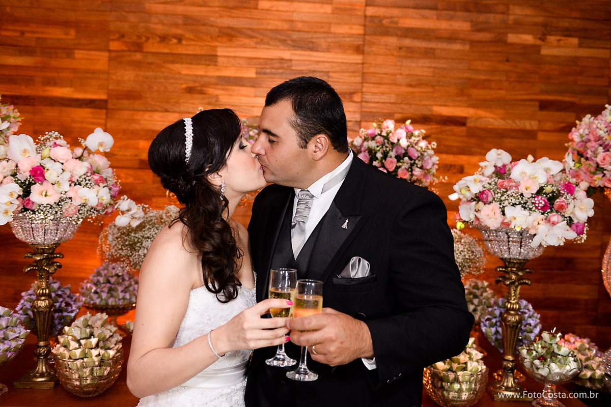fotocosta, foto costa, fotografiariopreto, fotografia rio preto, fotocasamento, foto casamento, foto de noiva, ensaiocasal, ensaio de casal, ensaio casamento, trash the dress, aliança casamento, aliança ouro, noiva, docinhos para casamento, 