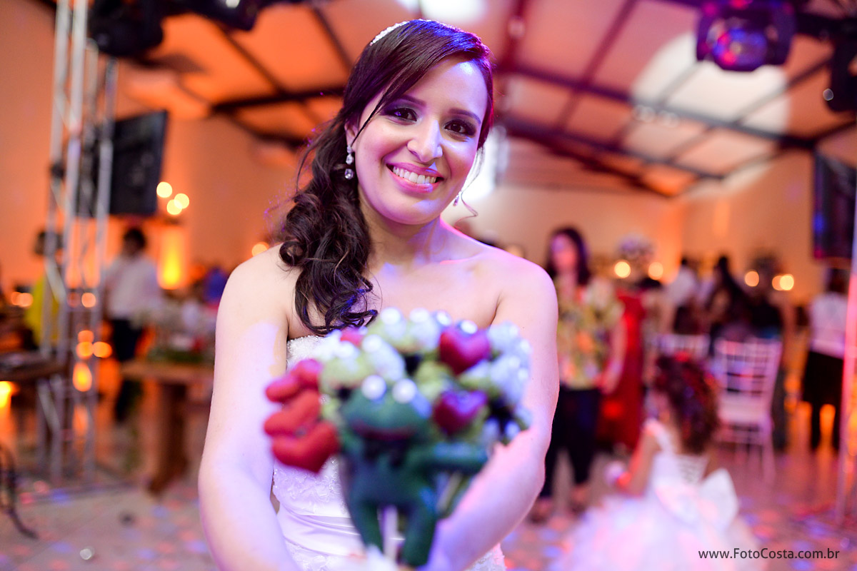 fotocosta, foto costa, fotografiariopreto, fotografia rio preto, fotocasamento, foto casamento, foto de noiva, ensaiocasal, ensaio de casal, ensaio casamento, trash the dress, aliança casamento, aliança ouro, noiva, docinhos para casamento, 