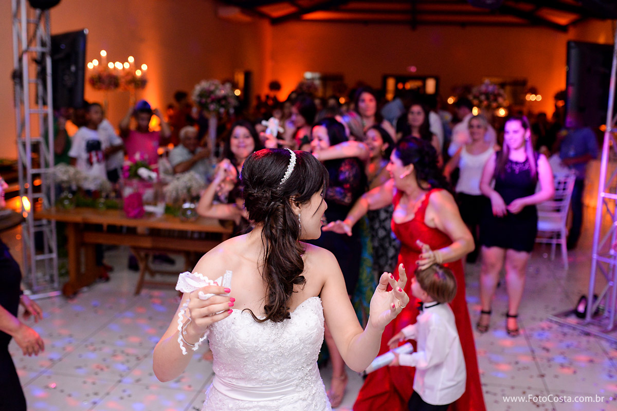 fotocosta, foto costa, fotografiariopreto, fotografia rio preto, fotocasamento, foto casamento, foto de noiva, ensaiocasal, ensaio de casal, ensaio casamento, trash the dress, aliança casamento, aliança ouro, noiva, docinhos para casamento, 