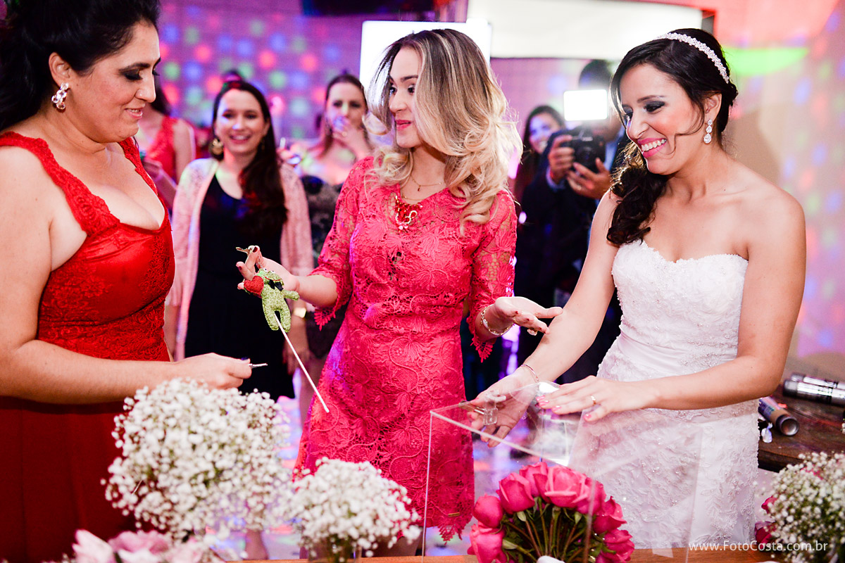 fotocosta, foto costa, fotografiariopreto, fotografia rio preto, fotocasamento, foto casamento, foto de noiva, ensaiocasal, ensaio de casal, ensaio casamento, trash the dress, aliança casamento, aliança ouro, noiva, docinhos para casamento, 