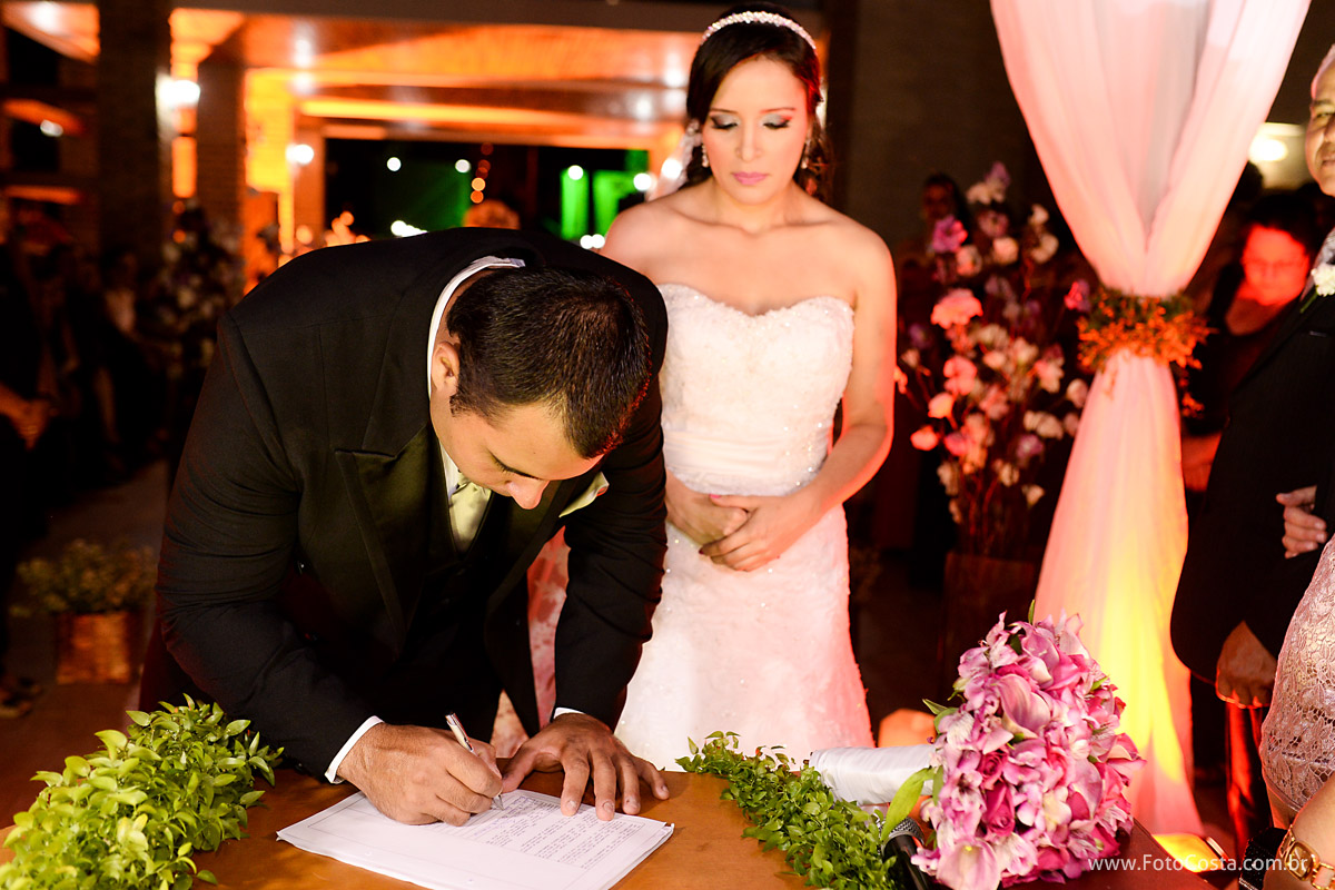 fotocosta, foto costa, fotografiariopreto, fotografia rio preto, fotocasamento, foto casamento, foto de noiva, ensaiocasal, ensaio de casal, ensaio casamento, trash the dress, aliança casamento, aliança ouro, noiva, docinhos para casamento, 