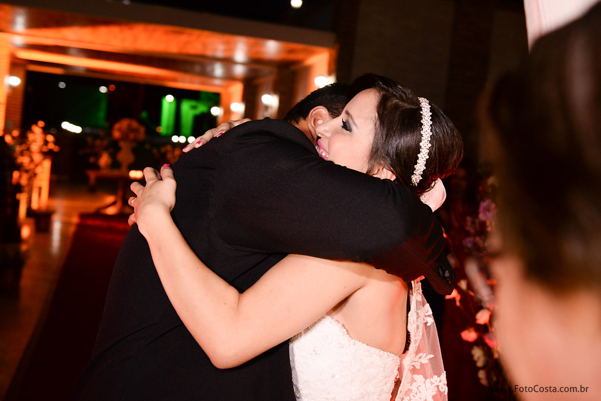 fotocosta, foto costa, fotografiariopreto, fotografia rio preto, fotocasamento, foto casamento, foto de noiva, ensaiocasal, ensaio de casal, ensaio casamento, trash the dress, aliança casamento, aliança ouro, noiva, docinhos para casamento, 