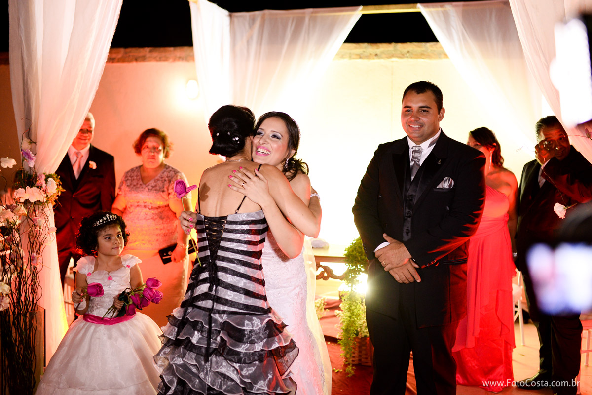 fotocosta, foto costa, fotografiariopreto, fotografia rio preto, fotocasamento, foto casamento, foto de noiva, ensaiocasal, ensaio de casal, ensaio casamento, trash the dress, aliança casamento, aliança ouro, noiva, docinhos para casamento, 