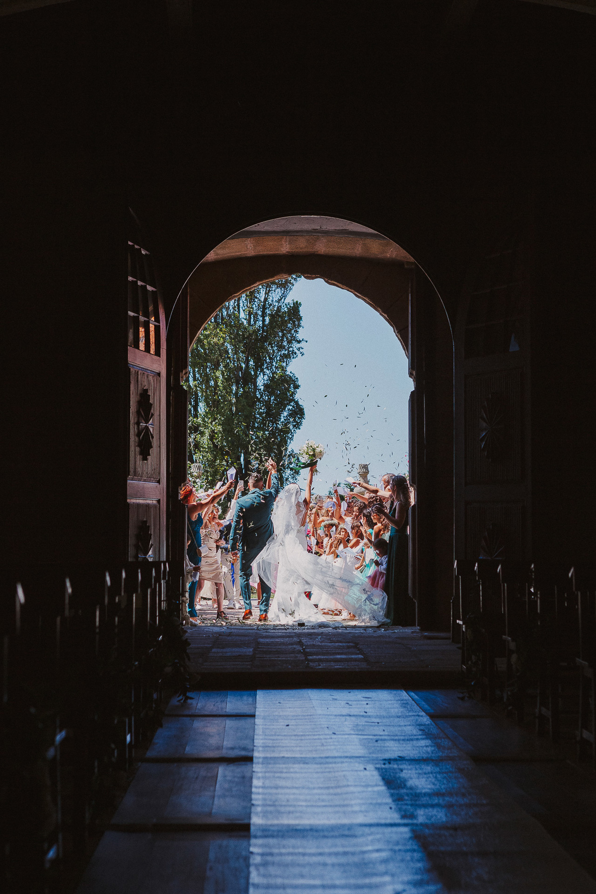 saida dos noivos igreja