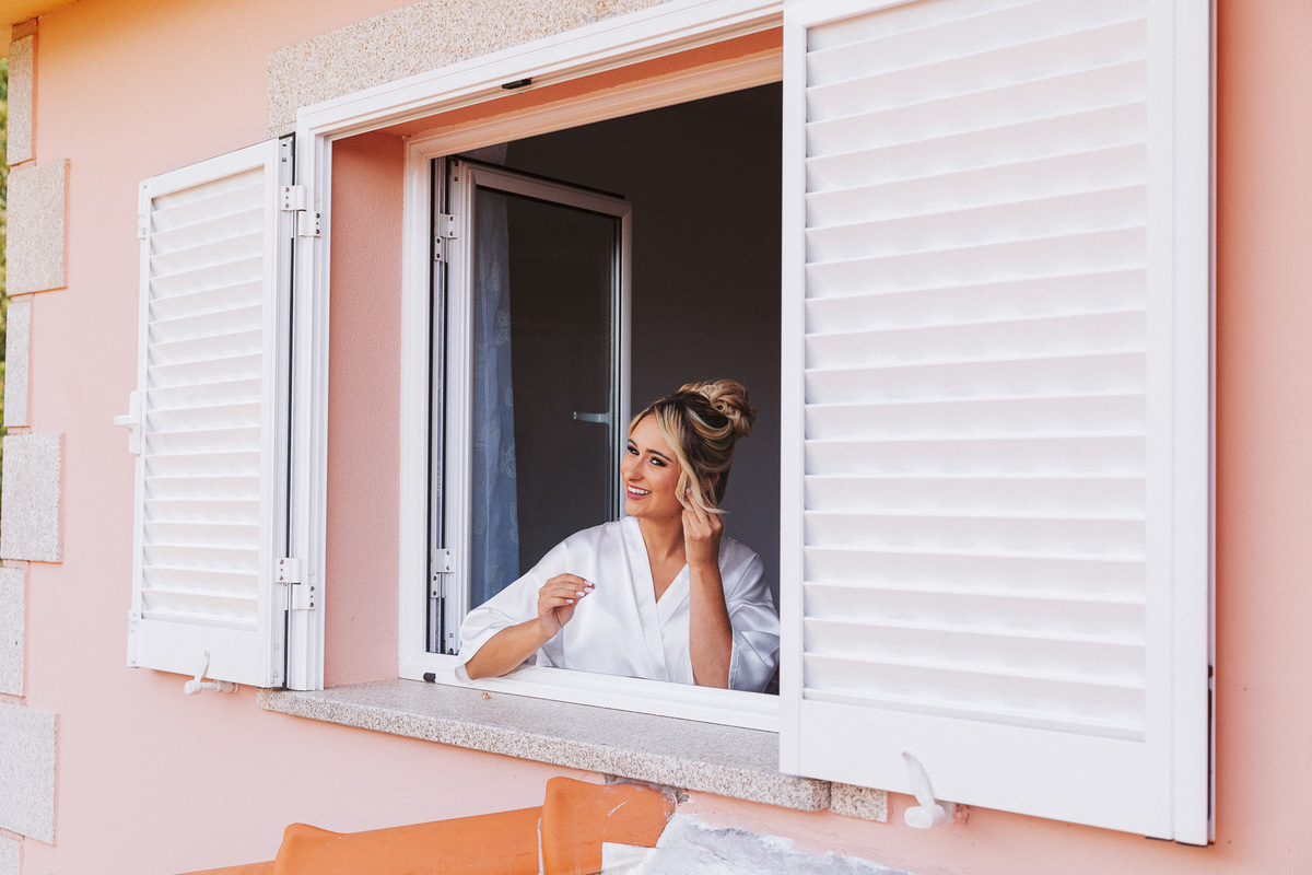 noiva a janela
