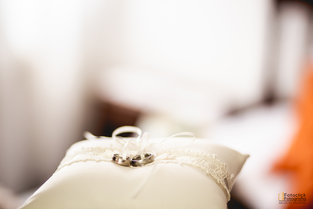 alianças noiva