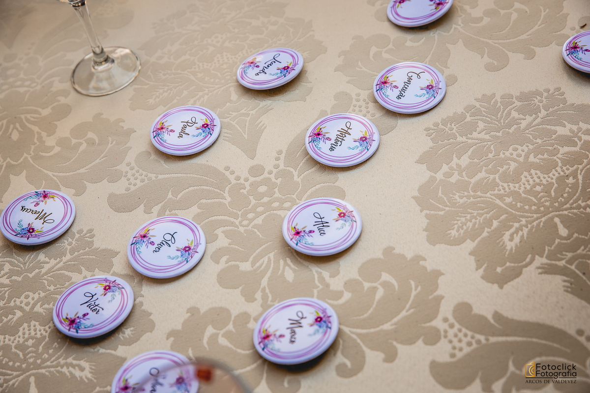 pins para convidados